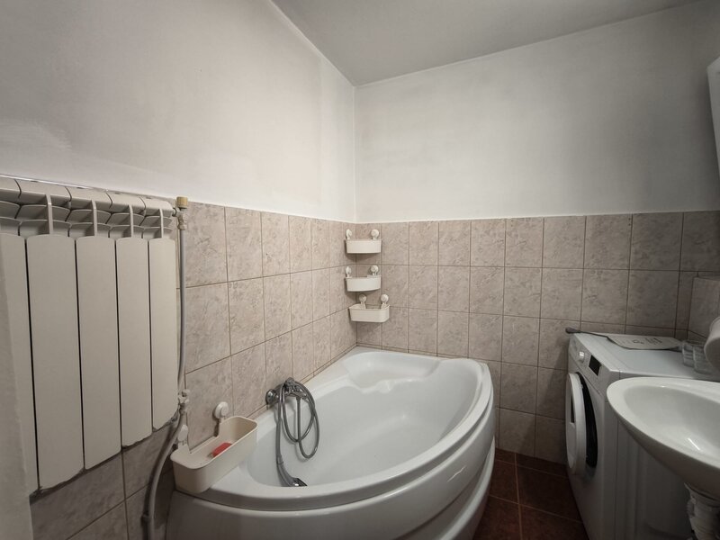 Viilor, Eroii Revolutiei metrou, apartament 2 camere decomandat
